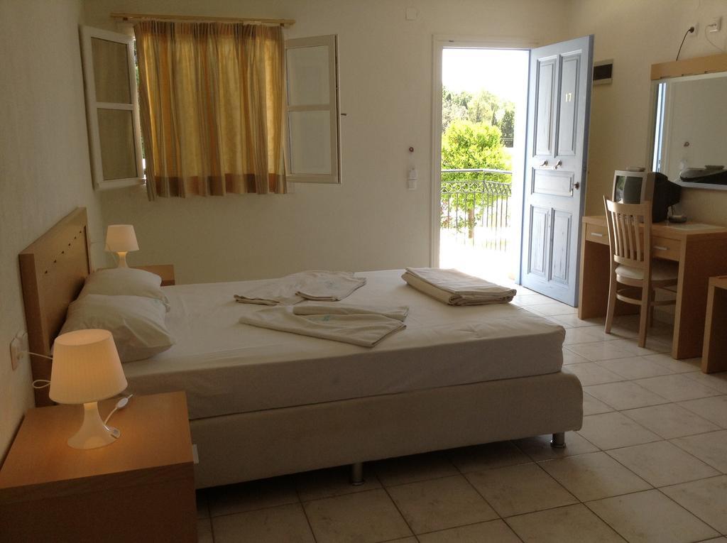 Marialena Village Platanias  Phòng bức ảnh